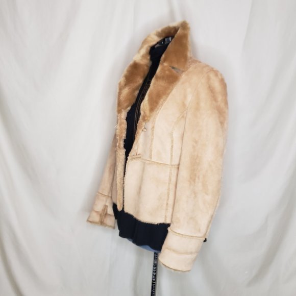 NYC and CO Faux Shearling Furry Jacket - Picture 8 of 15